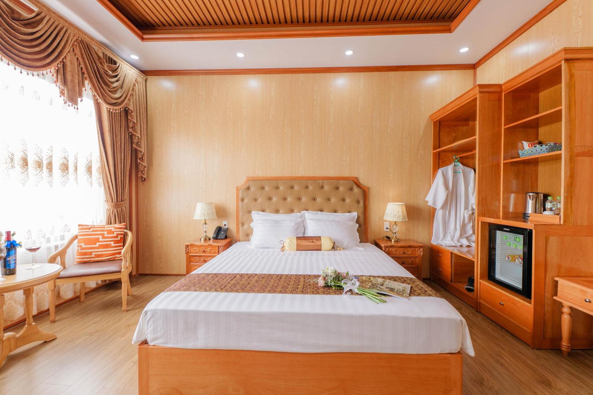 Tuan Nam Hotel Hai Phong Bagian luar foto